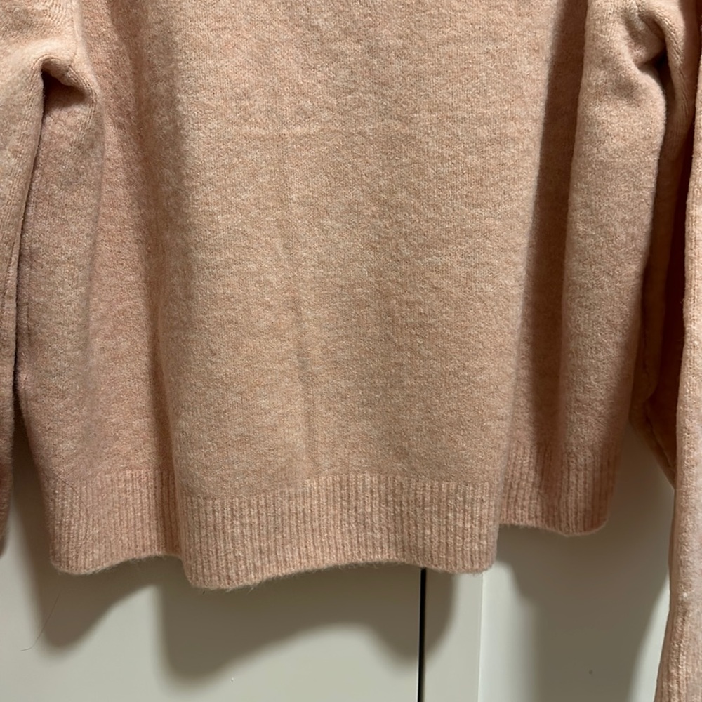 Uniqlo Souffle Yarn Long Sleeve Cardigan in Size S - Picture 7 of 16